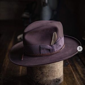 Meet your Posher, Leon